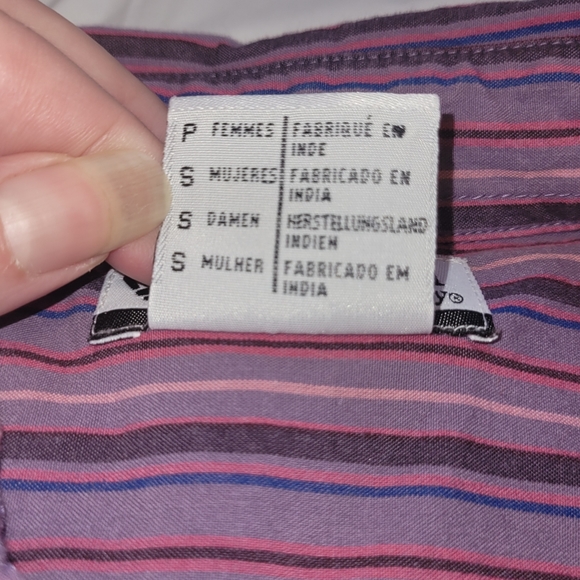 Columbia Purple Striped Button-Down Shirt w/ Floral Embroidery & Tie Sleeves Sm. - Picture 15 of 16